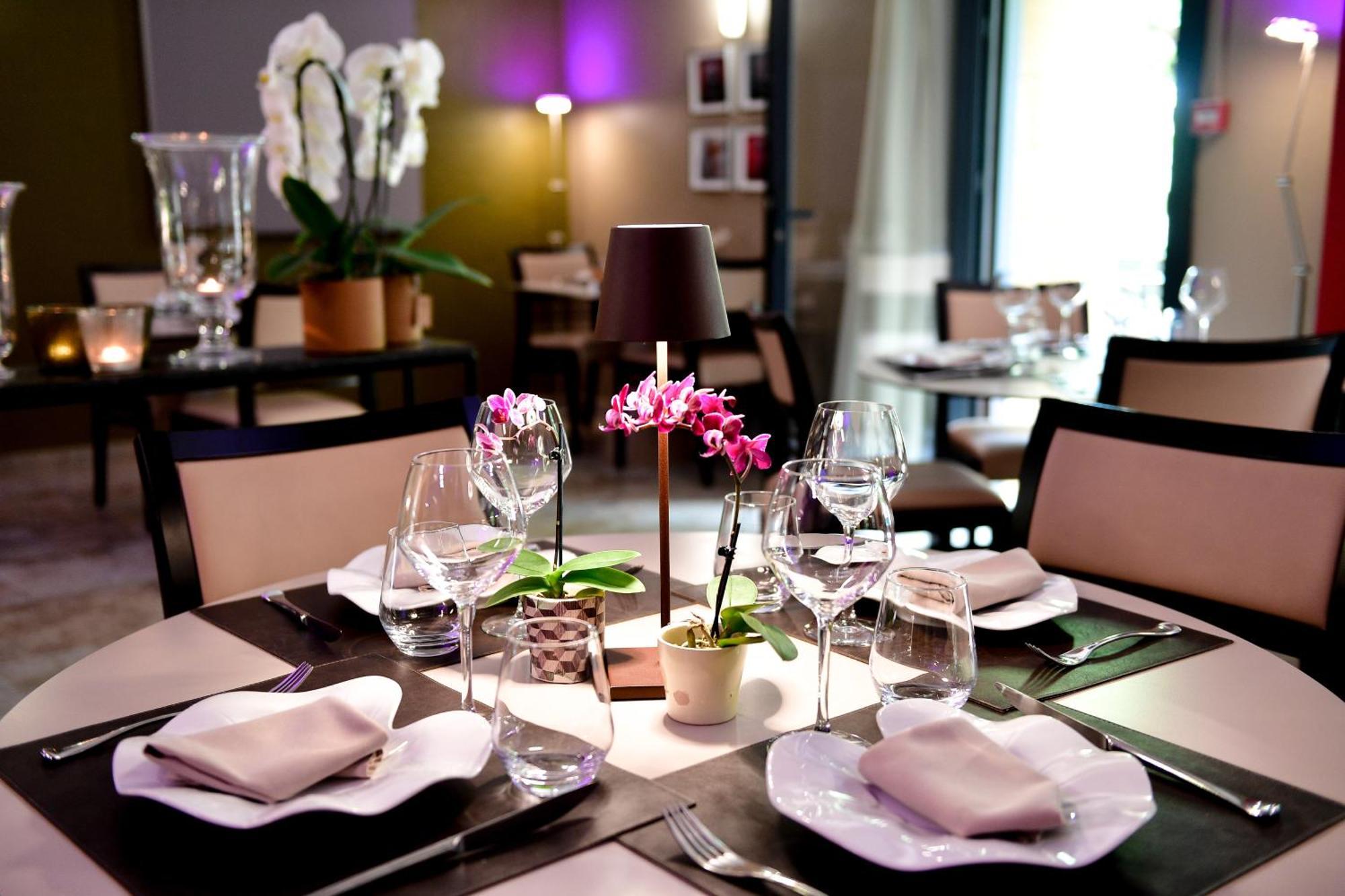 Le Mas Des Aigras - Hotel & Restaurant De Charme En Provence Оранж Экстерьер фото